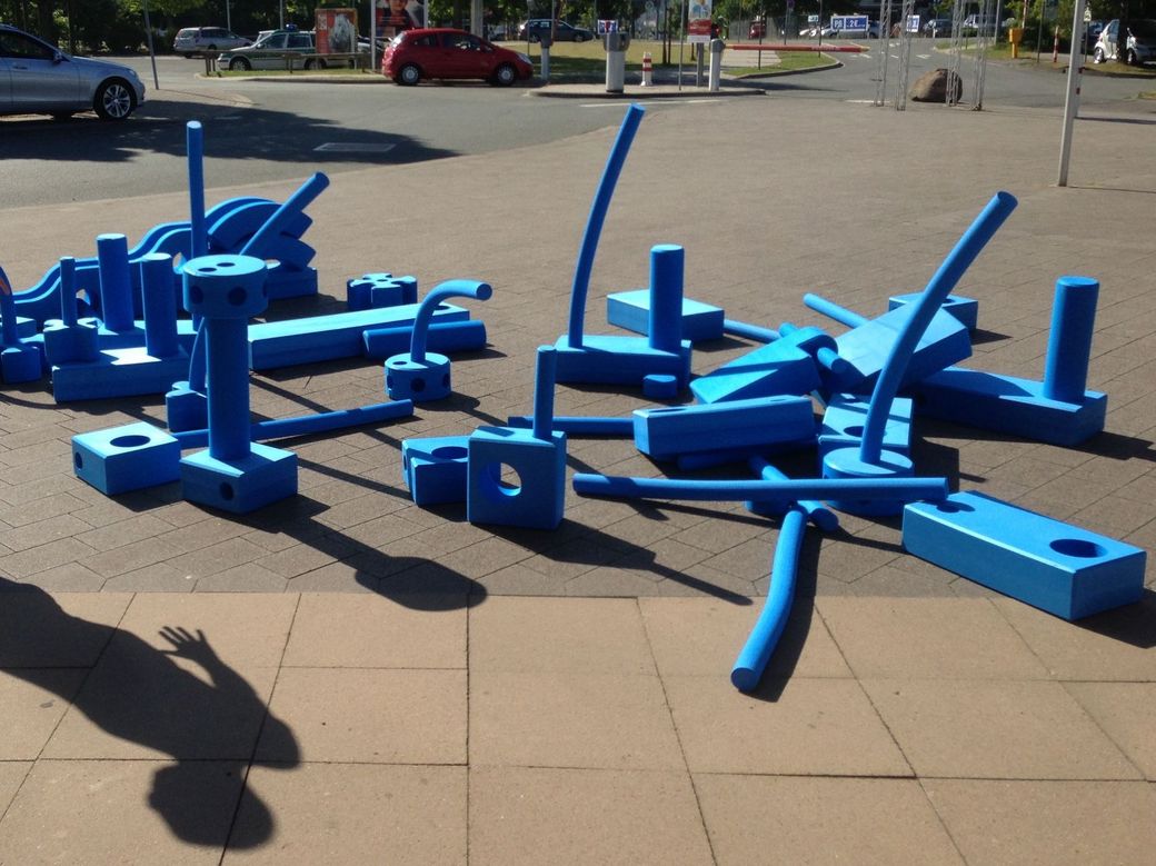 Foto der Bausteine vom mobilen Spielplatz