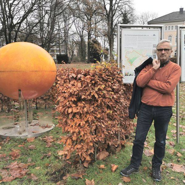 Hubert Hermelingmeier freut sich auf die weiteren inspirierenden Spaziergänge entlang des Planetenwegs. 